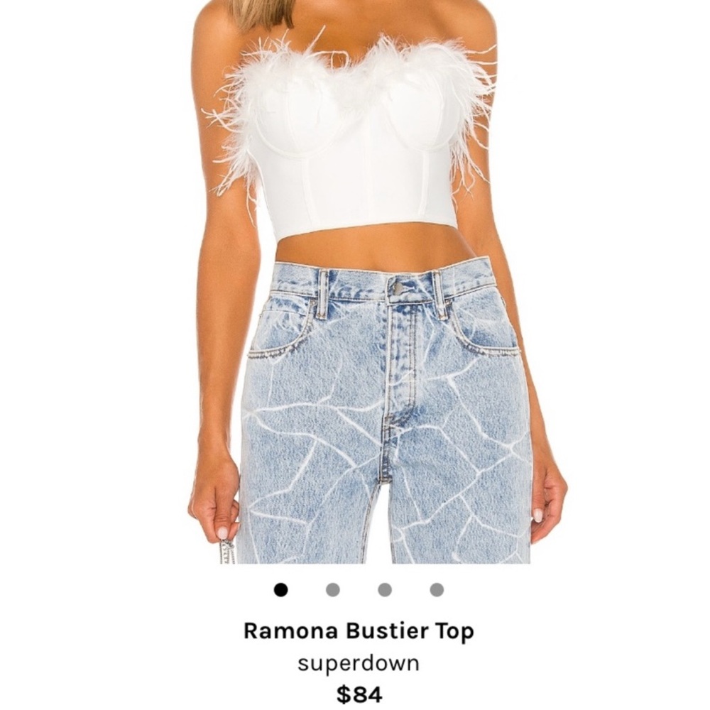 Superdown Cream Bustier Crop Top Sleeveless